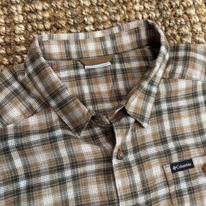 Columbia Neutral Tan Beige Flannel Button Down Shirt (XL) Mens
